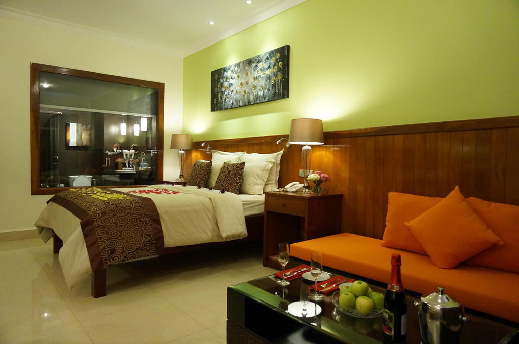 Serendipity Beach Resort Sihanoukville Exterior foto