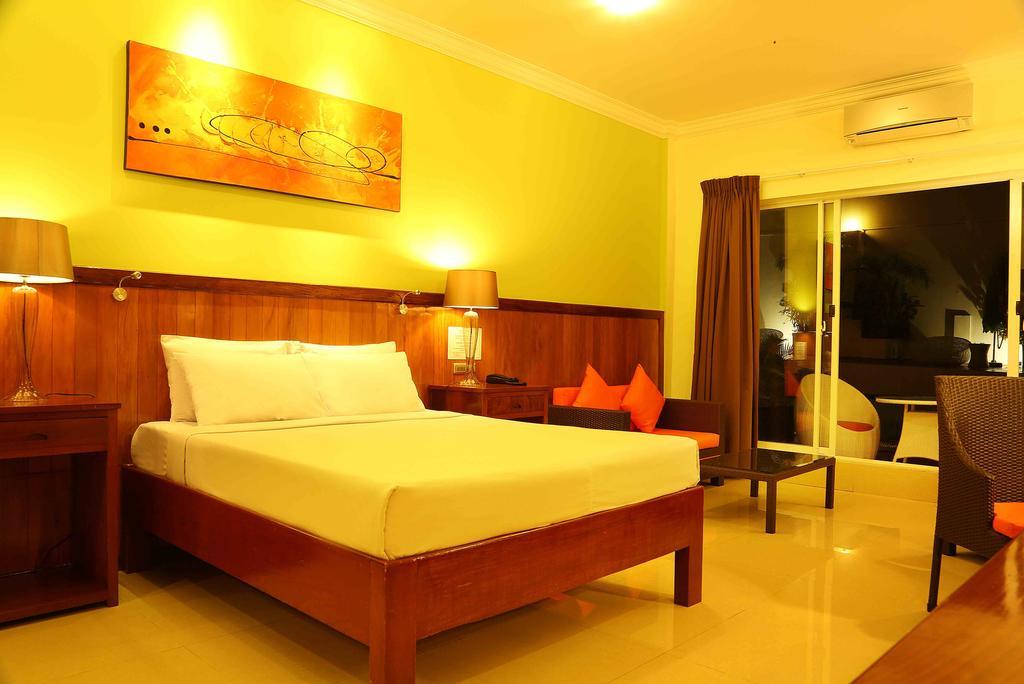 Serendipity Beach Resort Sihanoukville Exterior foto